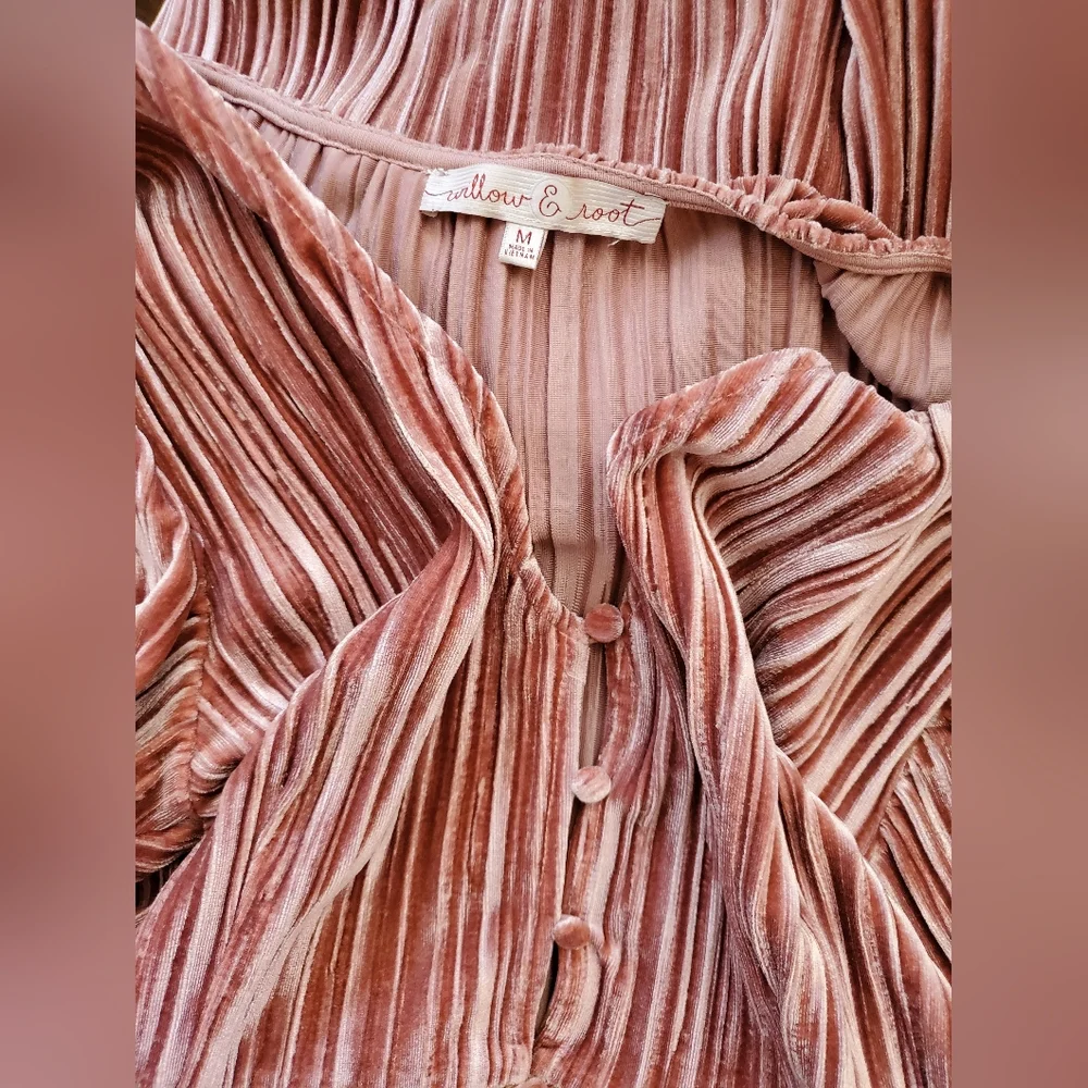 Arrow & Root Elegant Pink Button-Down Dress - Picture 4 of 5